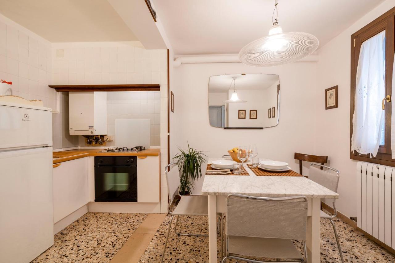Appartamento Ai Miracoli Venice Exterior photo